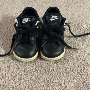 Baby Boy Nike Low Top Tennis Shoes with Soccer Pattern